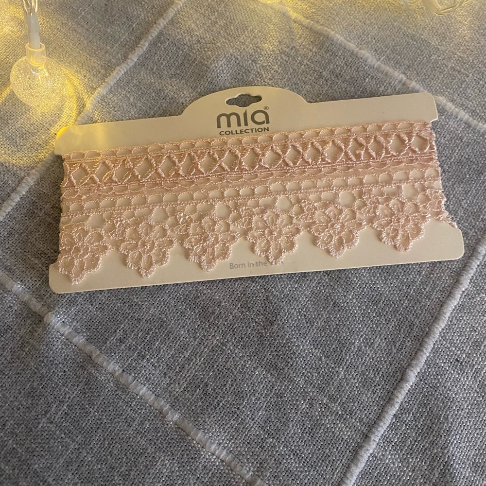 Beautiful Mia collection necklace